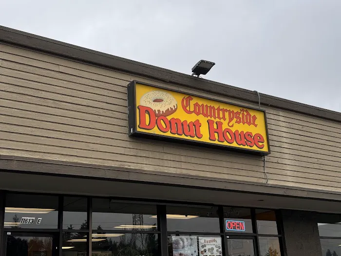 Countryside Donut House Picture 4