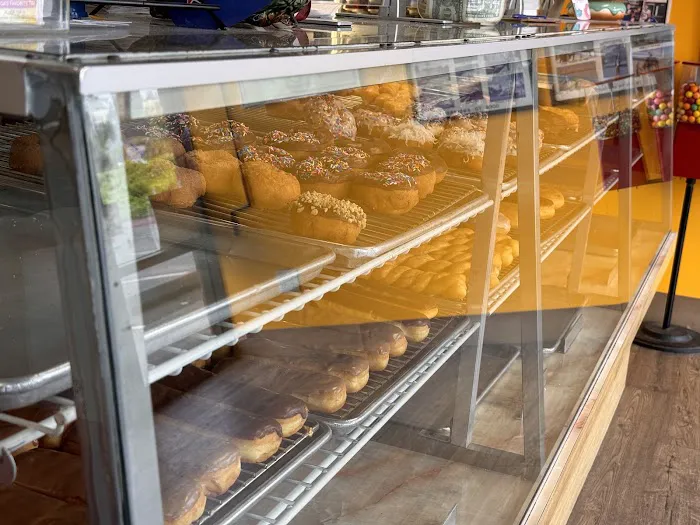 Countryside Donut House Picture 1