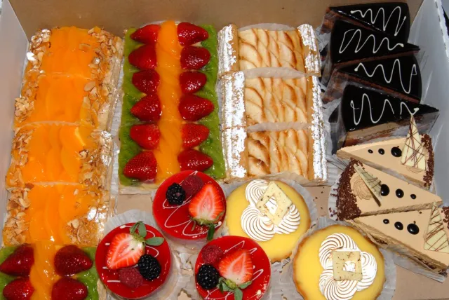 L'Artisan Pastry Picture 2