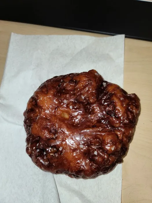 Henry's Donuts Picture 5