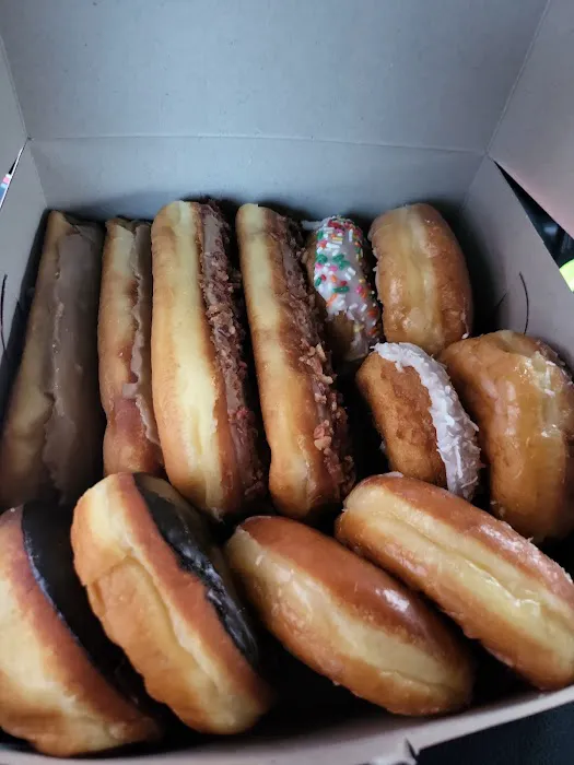 Henry's Donuts Picture 8