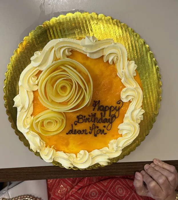 100th Avenue Cakes Picture 1