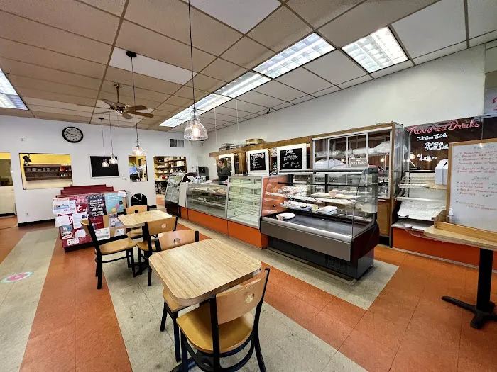 Karl's Bakery & Cafe Picture 2