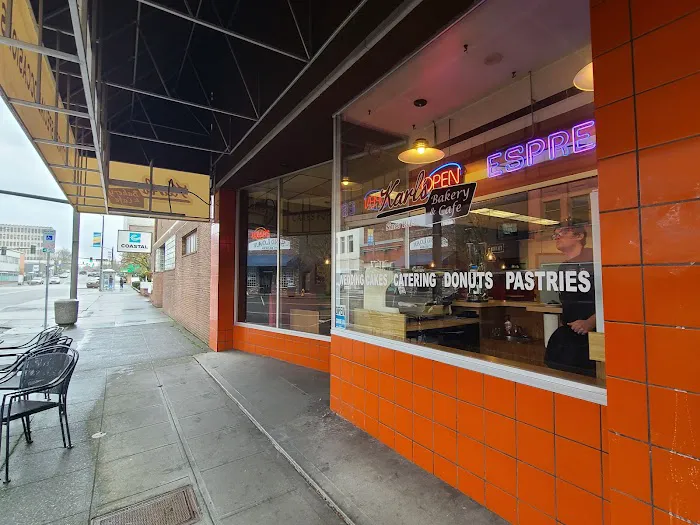 Karl's Bakery & Cafe Picture 1
