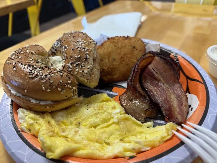 Born 2 Bagel Picture 9