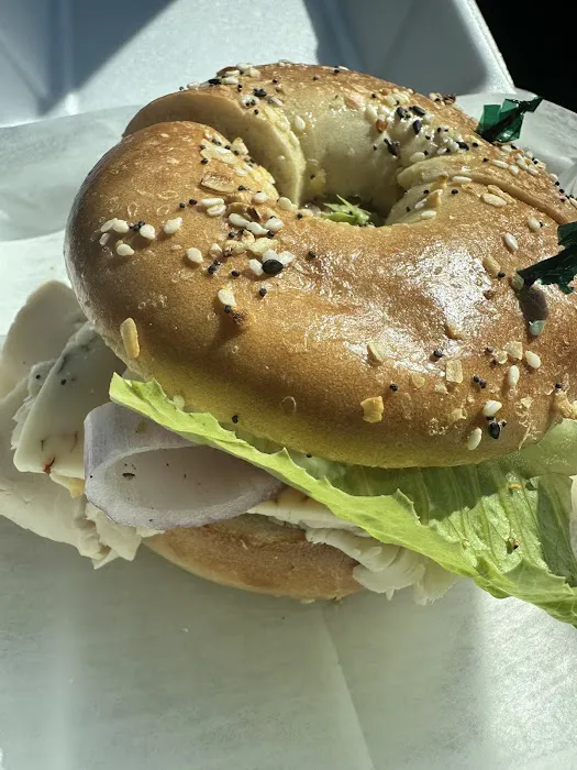 Born 2 Bagel Picture 3
