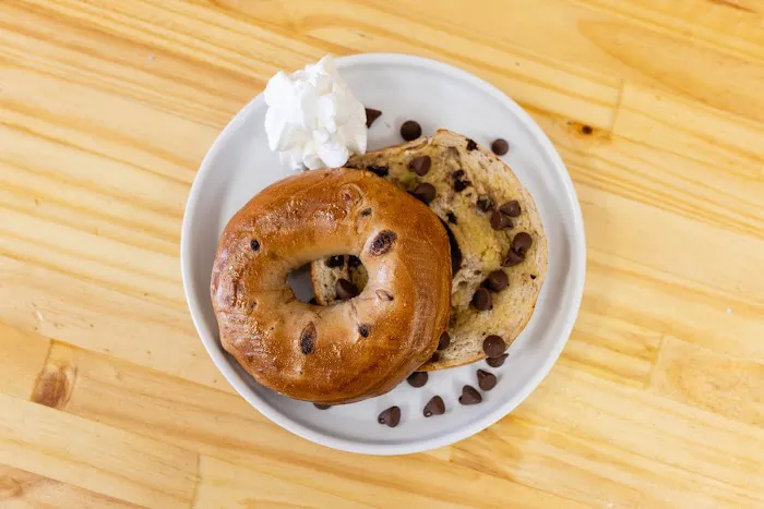 Born 2 Bagel Picture 10