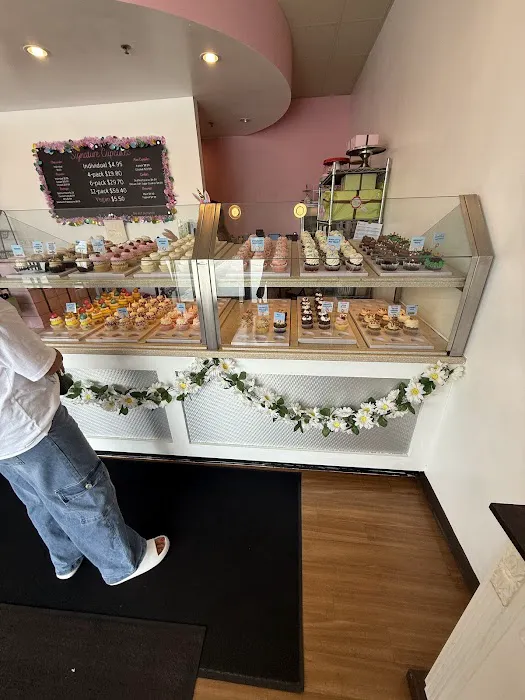 Gigi’s Cupcakes Picture 4