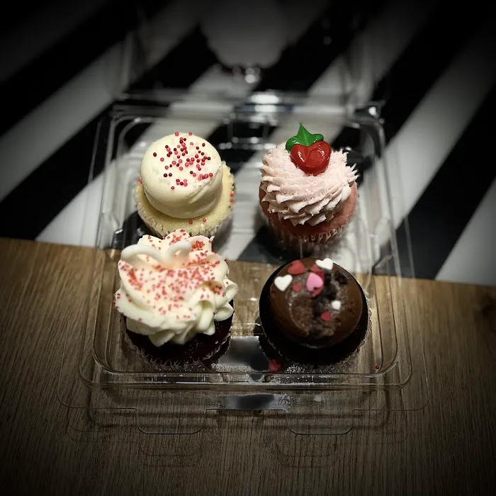 Gigi’s Cupcakes Picture 7
