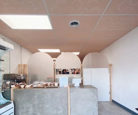 Half-Peach Bakery & Cafe