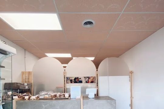 Half-Peach Bakery & Cafe