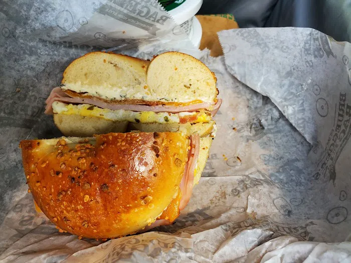 Bruegger's Bagels Picture 9