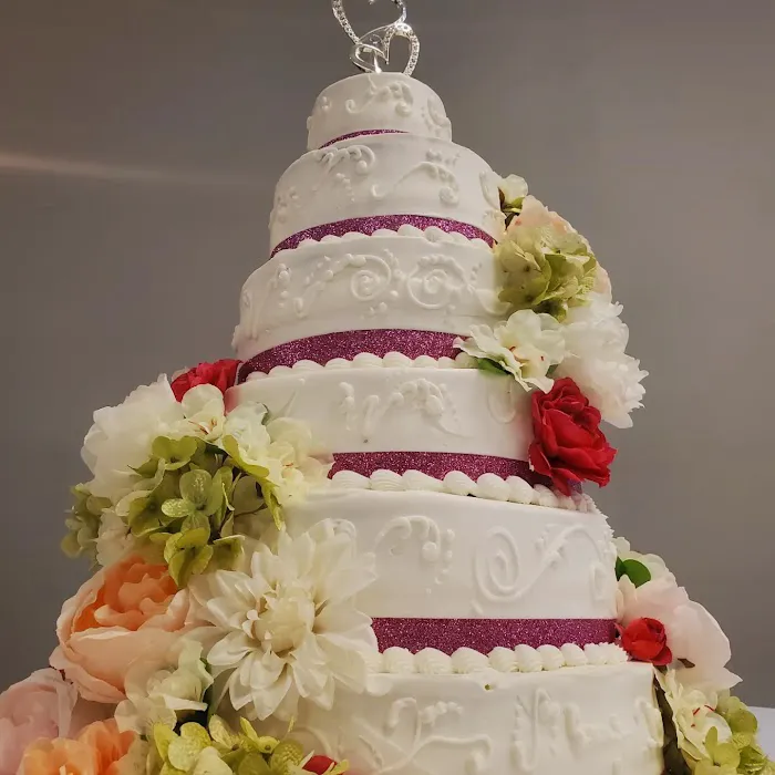 Heitzman Bakery - Custom Cakes Picture 1