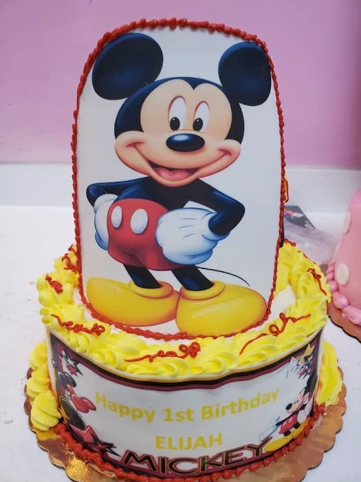 Heitzman Bakery - Custom Cakes Picture 2