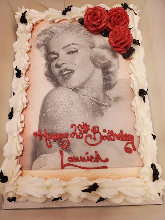 Heitzman Bakery - Custom Cakes Picture 5