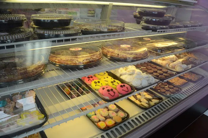 Heitzman Bakery Picture 9