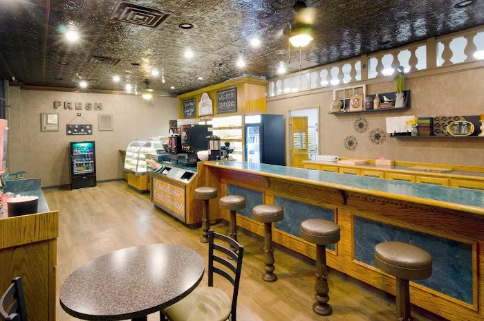 Sugar & Spice Donut Shop Picture 8