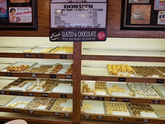 Sugar & Spice Donut Shop Picture 5
