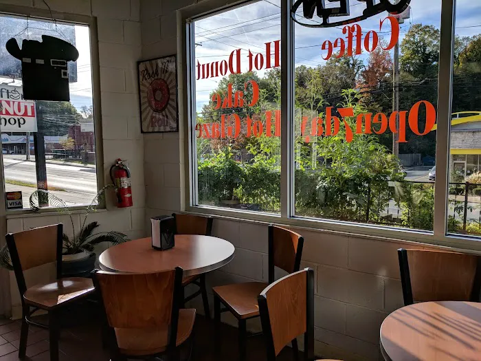 Clifton Donut Shop Picture 4