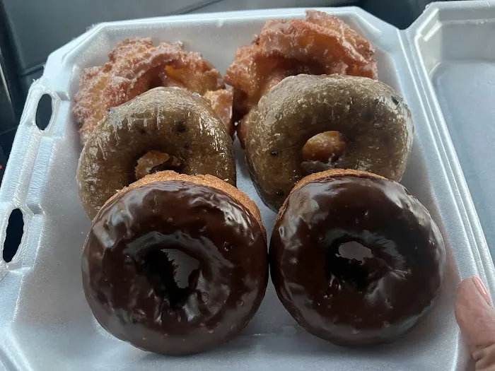 Clifton Donut Shop Picture 7