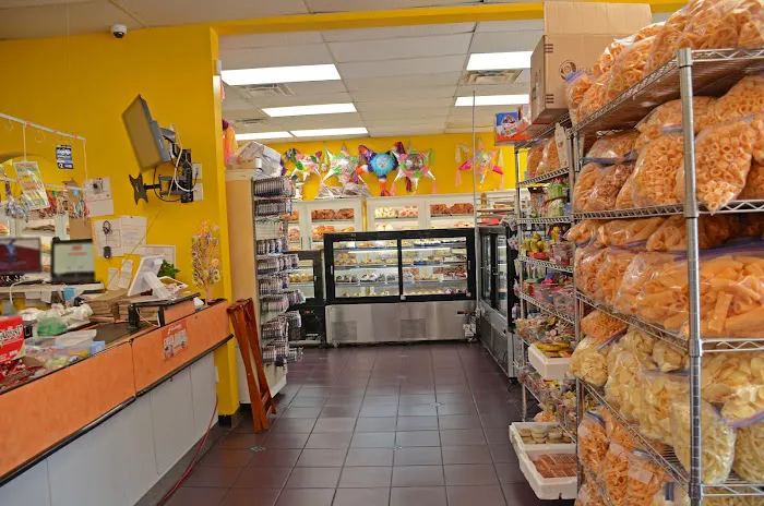 Panaderia y Tienda Guadalajara Picture 2