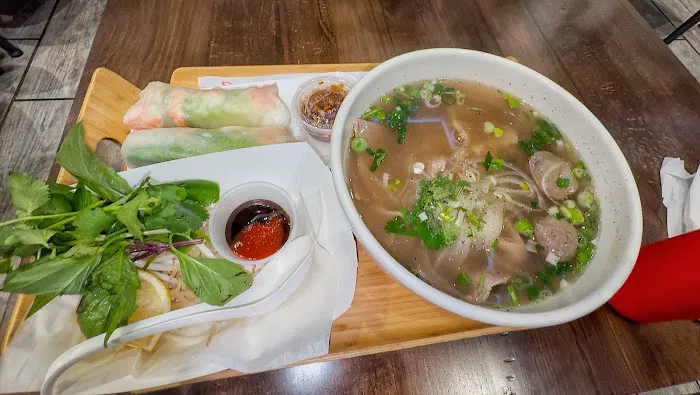 Banh Mi & Pho Lounge Picture 9