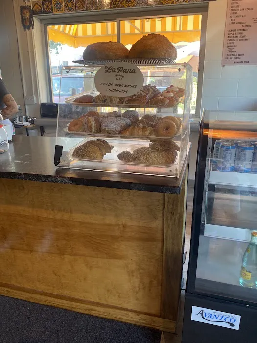 La Pana Bakery y Cafe Picture 3