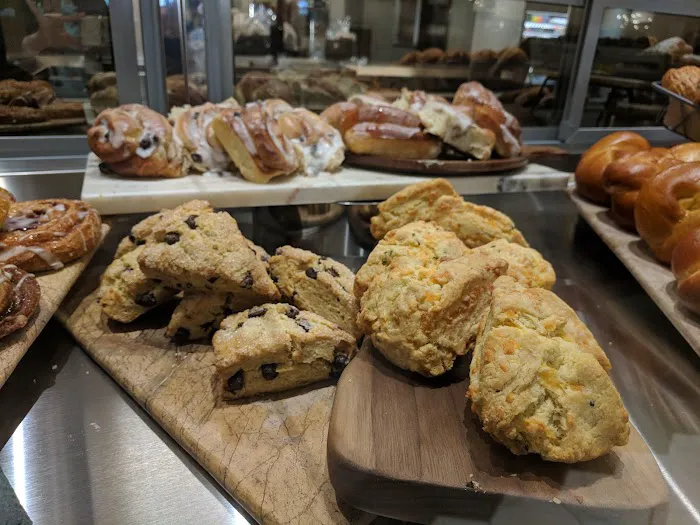 Batch Bakery at Omni Picture 6