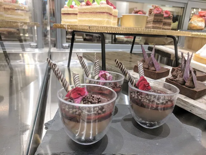 Batch Bakery at Omni Picture 8