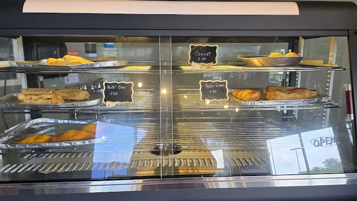 Sanchez Bakery & Coffee Shop Picture 5