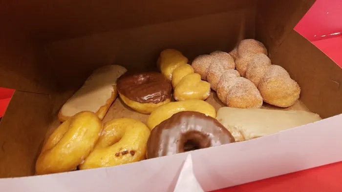 Ek's Donuts Picture 8
