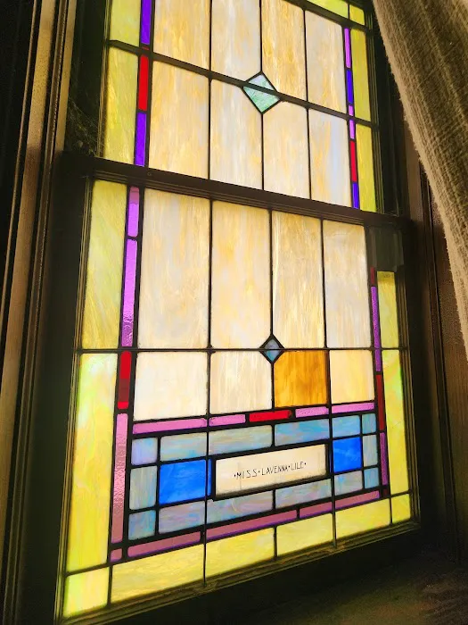 Larchmont Church of God Picture 2