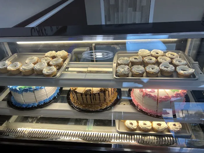 Limas Bakery Picture 3