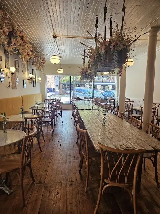 Cultivated Table and Sip House Picture 10