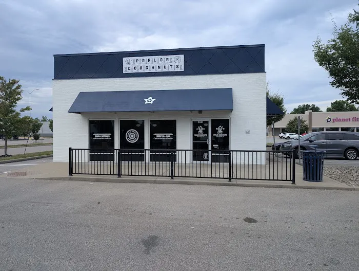 Parlor Doughnuts Picture 9
