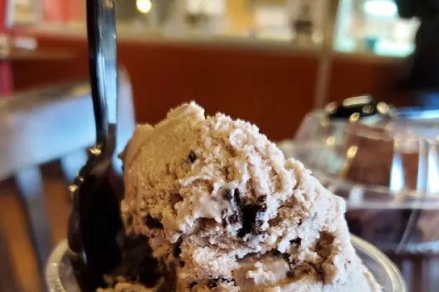 Homemade Ice Cream & Pie Kitchen