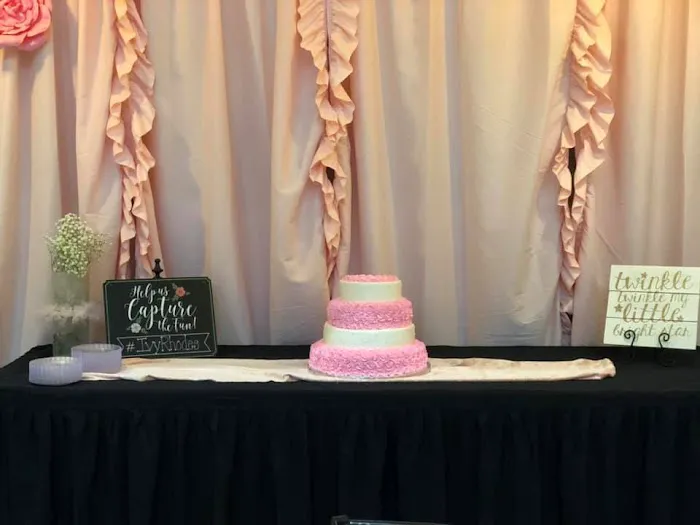Michelle's Cake Shop Picture 4