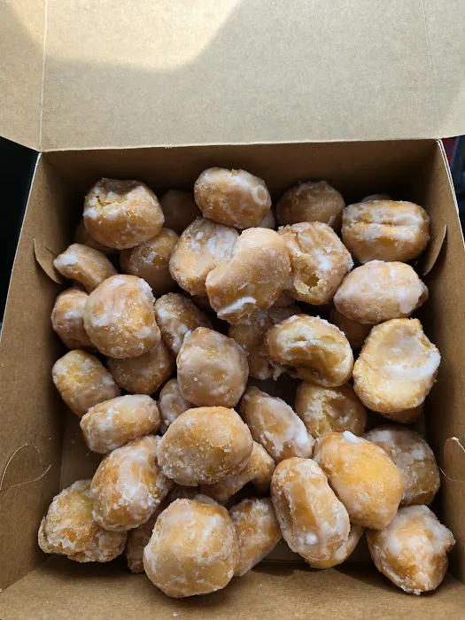 H & R Bakery Picture 2