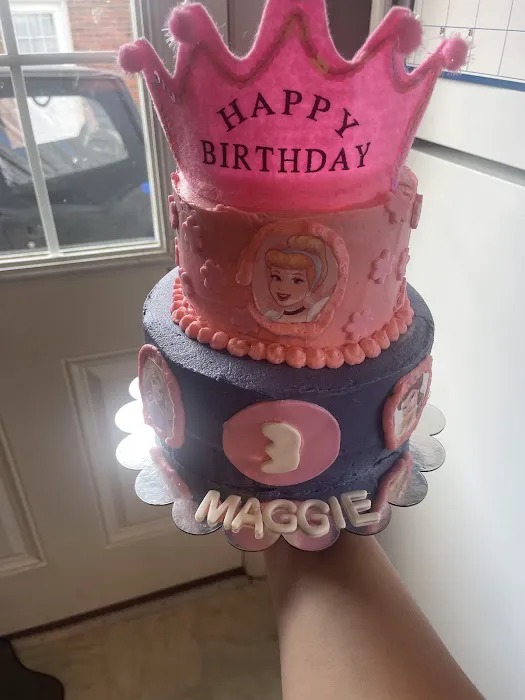 The Little Darlings Bakery and Gifts Picture 2