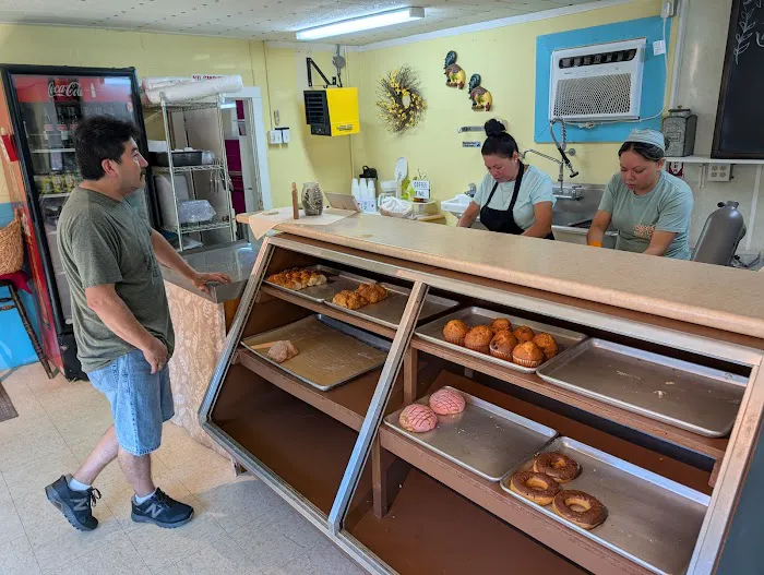 Gallo's Mexican Bakery Picture 5