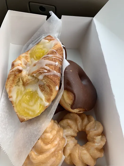 Pardy's Donuts & More Picture 5