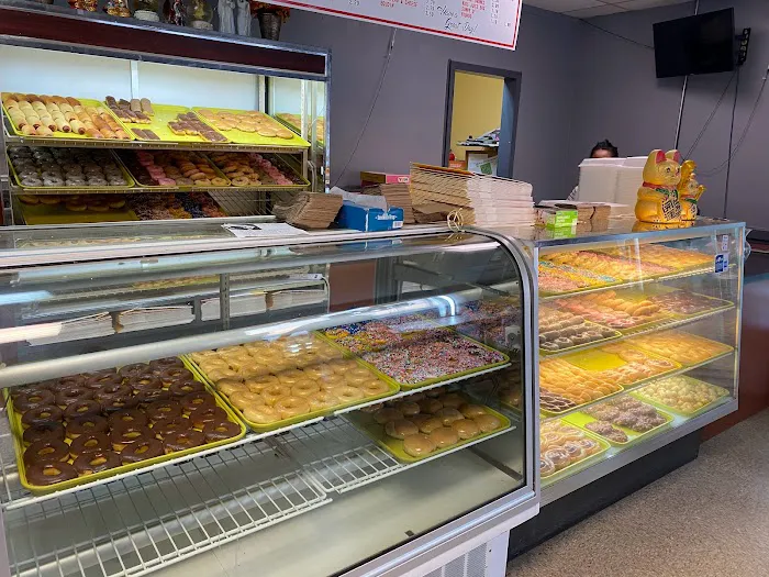 Simply Fresh Donutz Picture 4