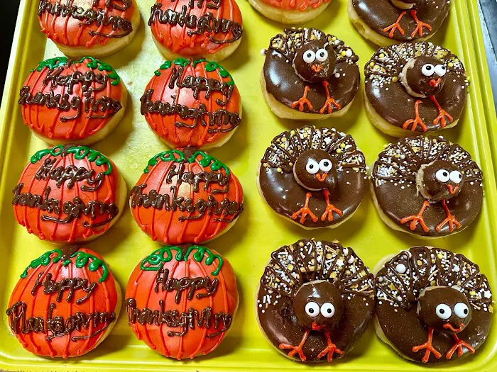Simply Fresh Donutz Picture 7