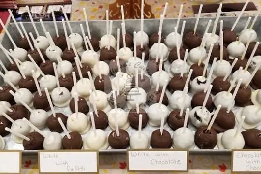 Alyssa's Custom Cakes and Treats