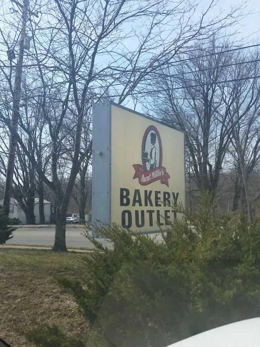 Aunt Millie's Bloomington Sales Branch Picture 2