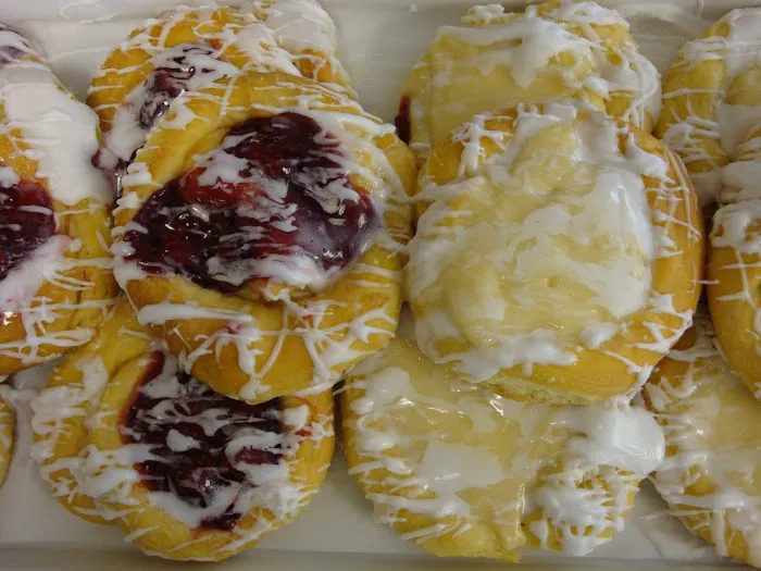 Rolling Pin Pastry Shop Picture 2