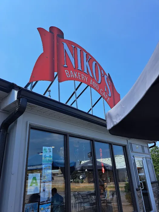 Niko's Bakery & Cafe Picture 5
