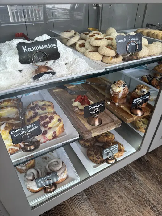 Niko's Bakery & Cafe Picture 4