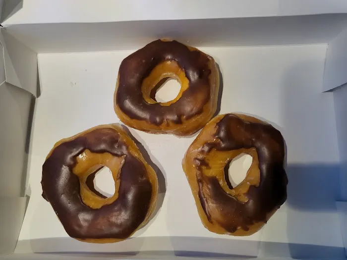 Amazin Glazin Donuts Picture 7
