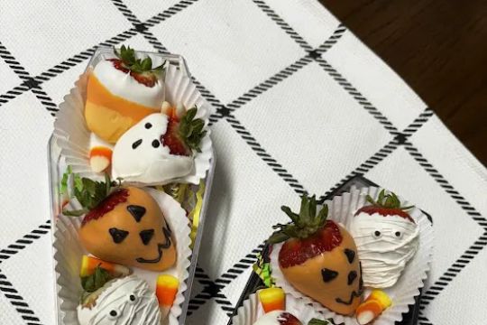 Ellau2019s Sweets